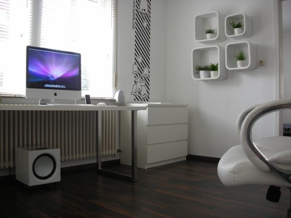 th_Modern-Home-Office-with-Mac-Desk